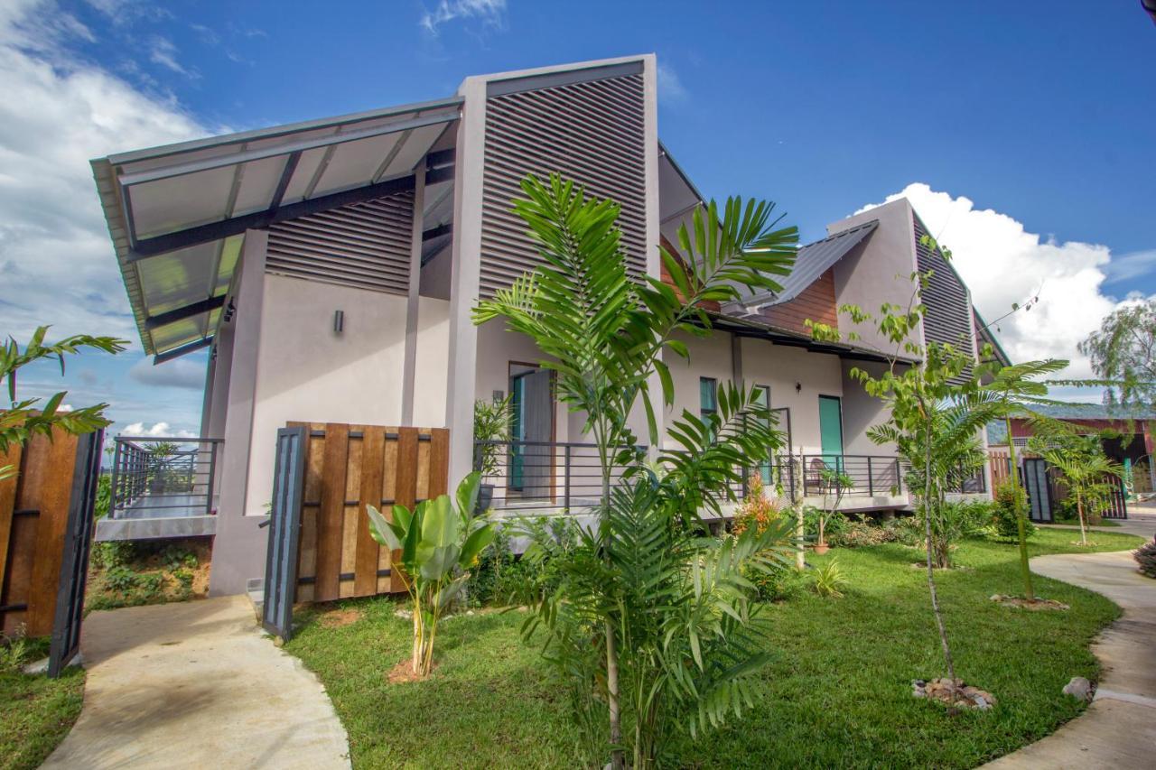 Villa Paddy Padang Mat Sirat Buitenkant foto