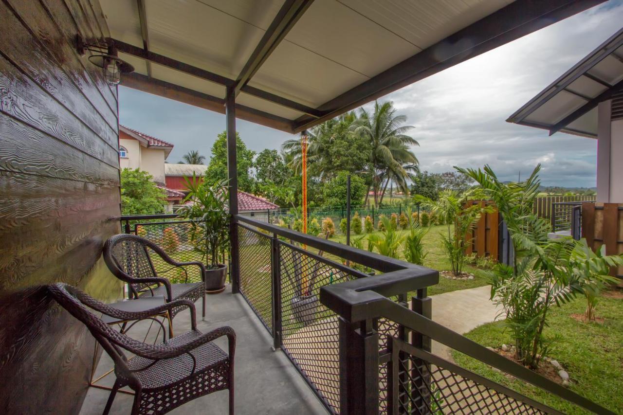 Villa Paddy Padang Mat Sirat Buitenkant foto