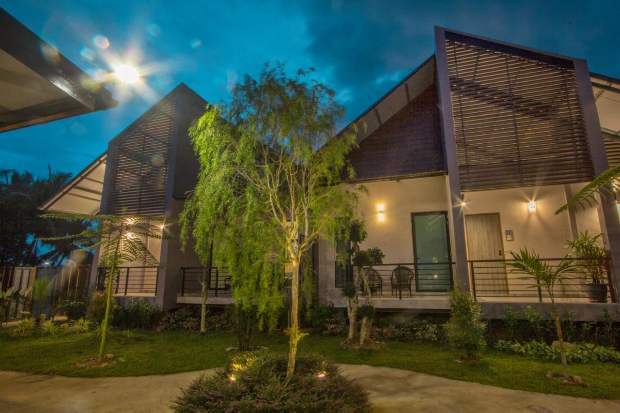 Villa Paddy Padang Mat Sirat Buitenkant foto